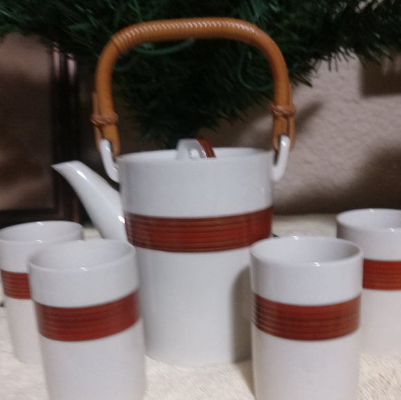 Japanese Porcelain Tea Pot + 4 Cup Set Bamboo Reeded Handle Rare Vintage - Picture 2 of 12